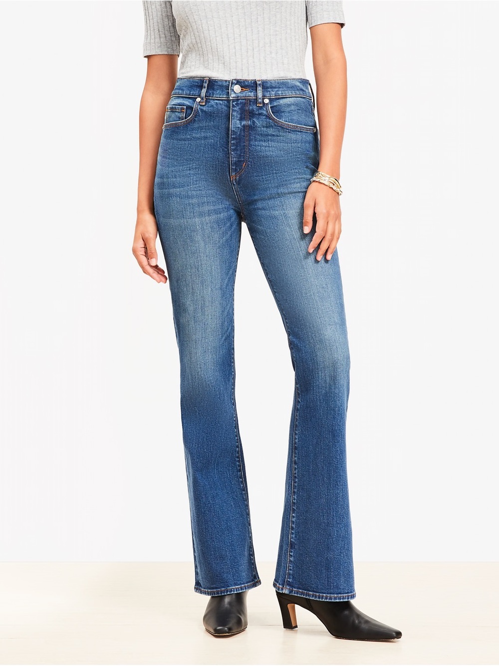 NWT LOFT Curvy High-Rise Slim Flare Jeans in Medium Blue
